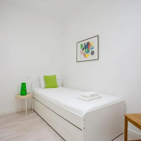 Liiiving In - Santa Catarina Cosy Apartment