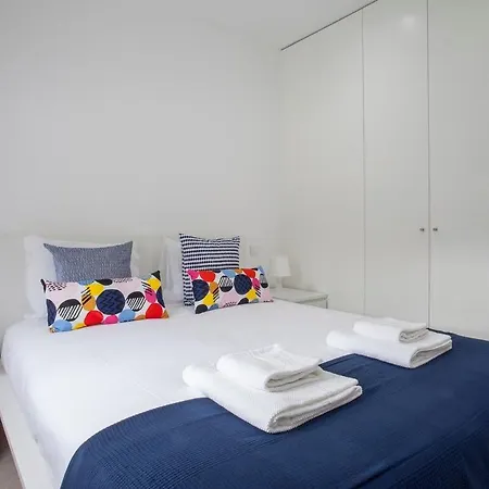 Liiiving In - Santa Catarina Cosy Apartment Porto